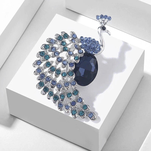 Elegante pfauenblauer saphir - elegante,